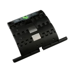 Die Selve Hochschiebesicherung SecuBlock schützt Ihre Rollläden zuverlässig vor Einbruchsversuchen! Sie ist aus glasfaserverstärkter Kunststoff und Federstahl gefertigt und entspricht höchsten deutschen Qualitätsstandards. SecuBlock kann nur in Verbindung mit einem Rollladenantrieb oder Kugelgetriebe eingesetzt werden. Sie eignet sich für herkömmliche 8-Kant-Wellen der Schlüsselweiten 50 und 60. Sie kann dank patentiertem Drehverschluss schnell und unkompliziert eingebaut werden. Die Selve Hochschiebesicherung verfügt über ein sehr gutes Wickelverhalten