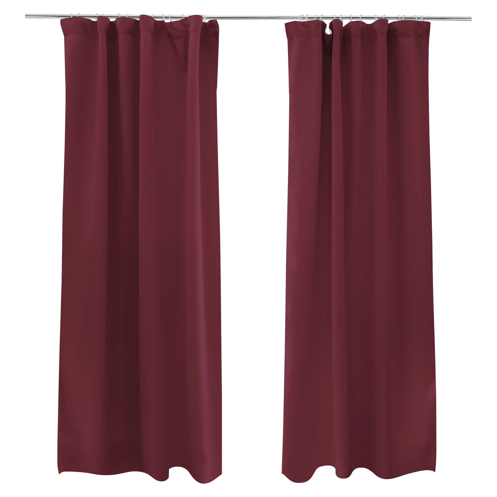 Verdunkelnder Vorhang mit Kräuselband von VICTORIA M - 1x Verdunkelungsvorhang bordeaux mit Kräuselband von VICTORIA M aus hochwertigem Polyester. Es gibt ihn noch in vielen weiteren schönen Farben. Er verfügt über die Maße 140 x 245 cm (Breite mal Höhe). Durch eine eingenähte Vlies-Innenschicht sorgt er für eine 95 - 100% Verdunkelung in Ihren Wohn- und Schlafräumen. Oben eingenäht in den Vorhang ist ein verstärkender weißer Stoffrand mit Durchzugtunnel und drei weißen Kräuselfäden. An diesen lässt sich der Verdunkelungsvorhang zusammenziehen und festknoten. So entsteht der typische Faltenwurf des Stoffes. Zur Befestigung des Vorhangs an Schienen gibt es am oberen Rand drei Reihen mit je 38 Fadenschlaufen